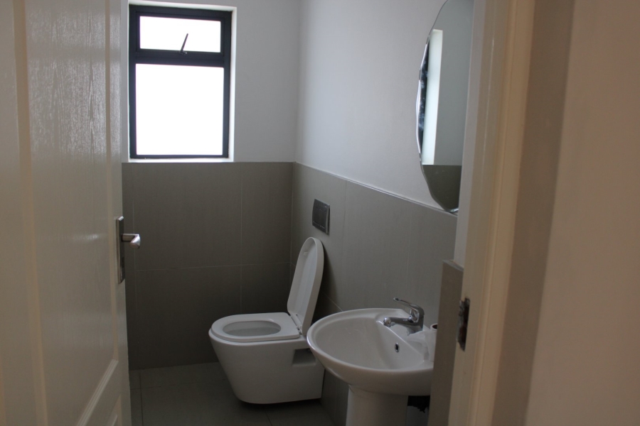 4 Bedroom Property for Sale in Kidds Beach Eastern Cape
